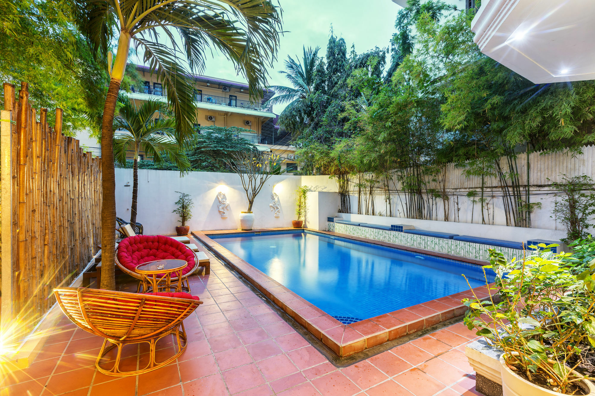 Jasmin Monument Hotel Phnom Penh Esterno foto