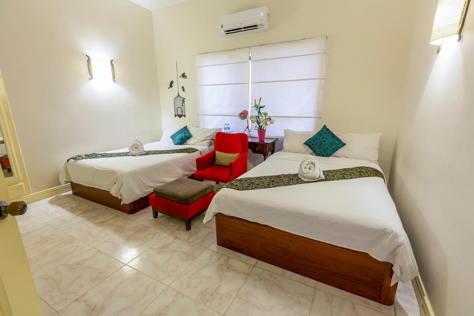 Jasmin Monument Hotel Phnom Penh Esterno foto