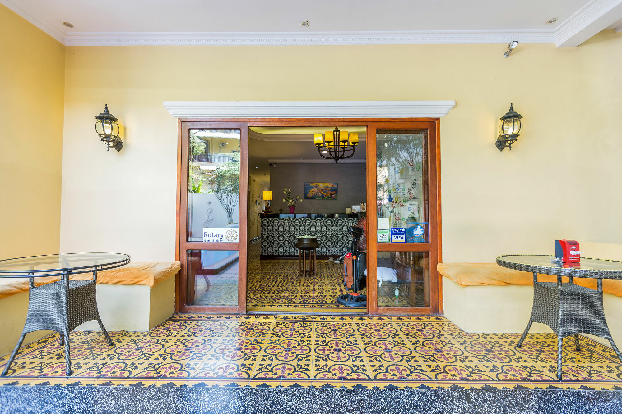 Jasmin Monument Hotel Phnom Penh Esterno foto